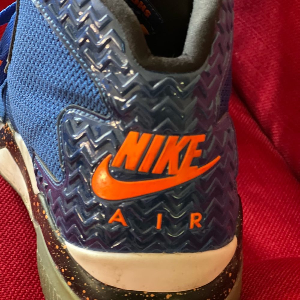 Nike Shoes - Picture 2 of 12